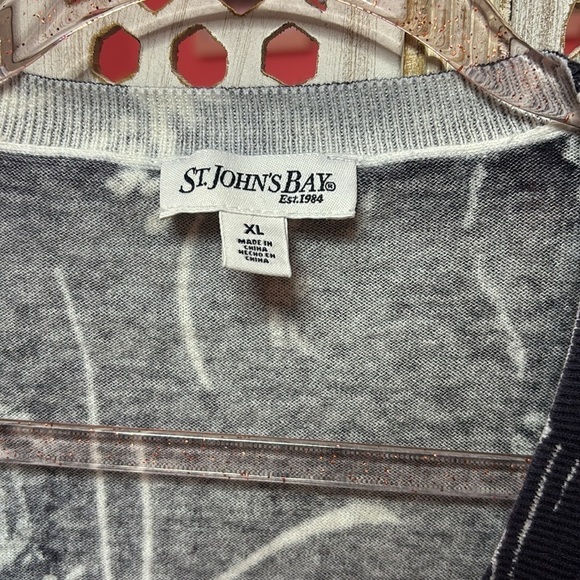 St. John Bay Floral Sweater for Women Size: XL - Picture 2 of 5